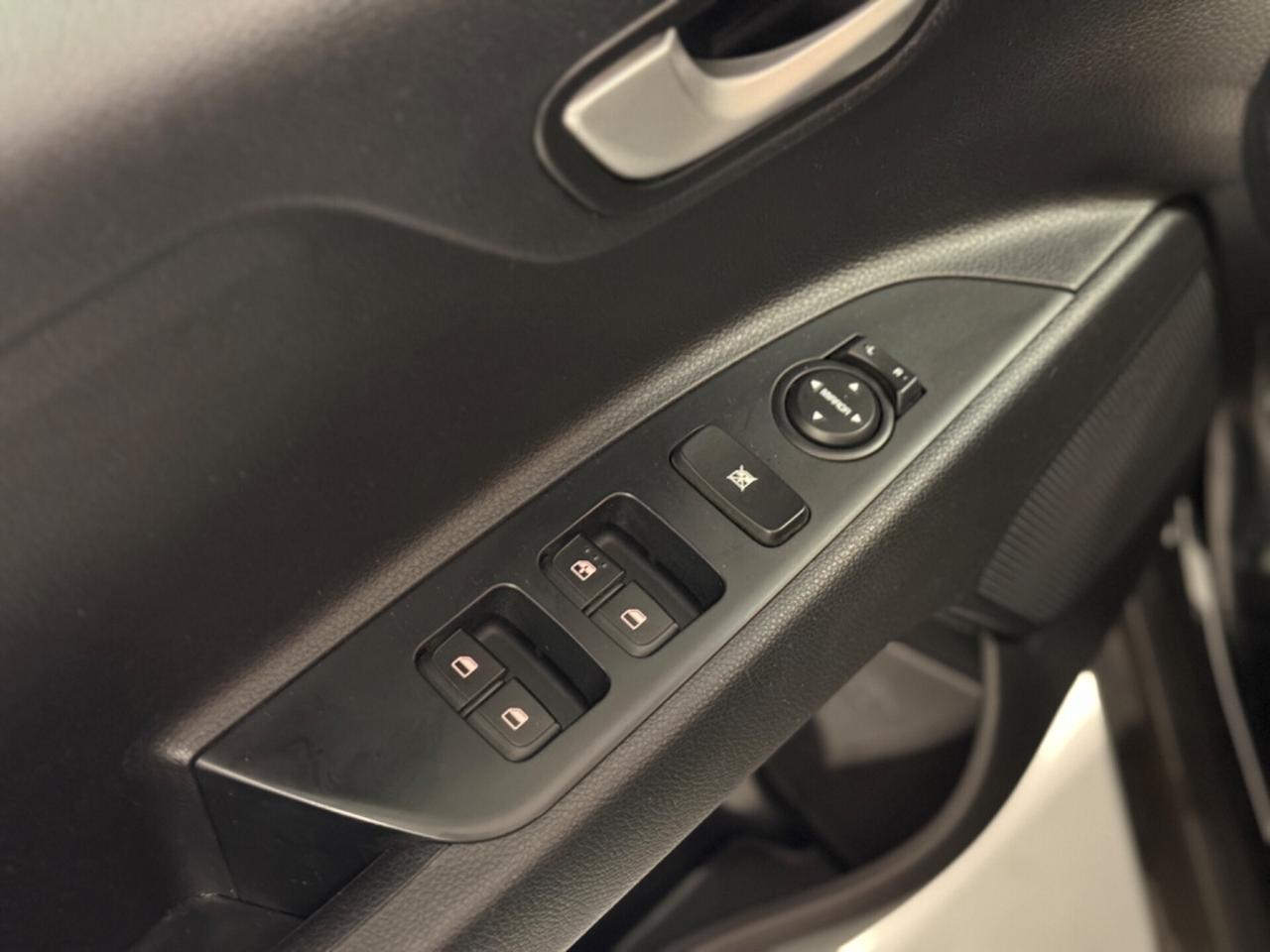 Kia Stonic 1.4 MPI 100 CV Urban