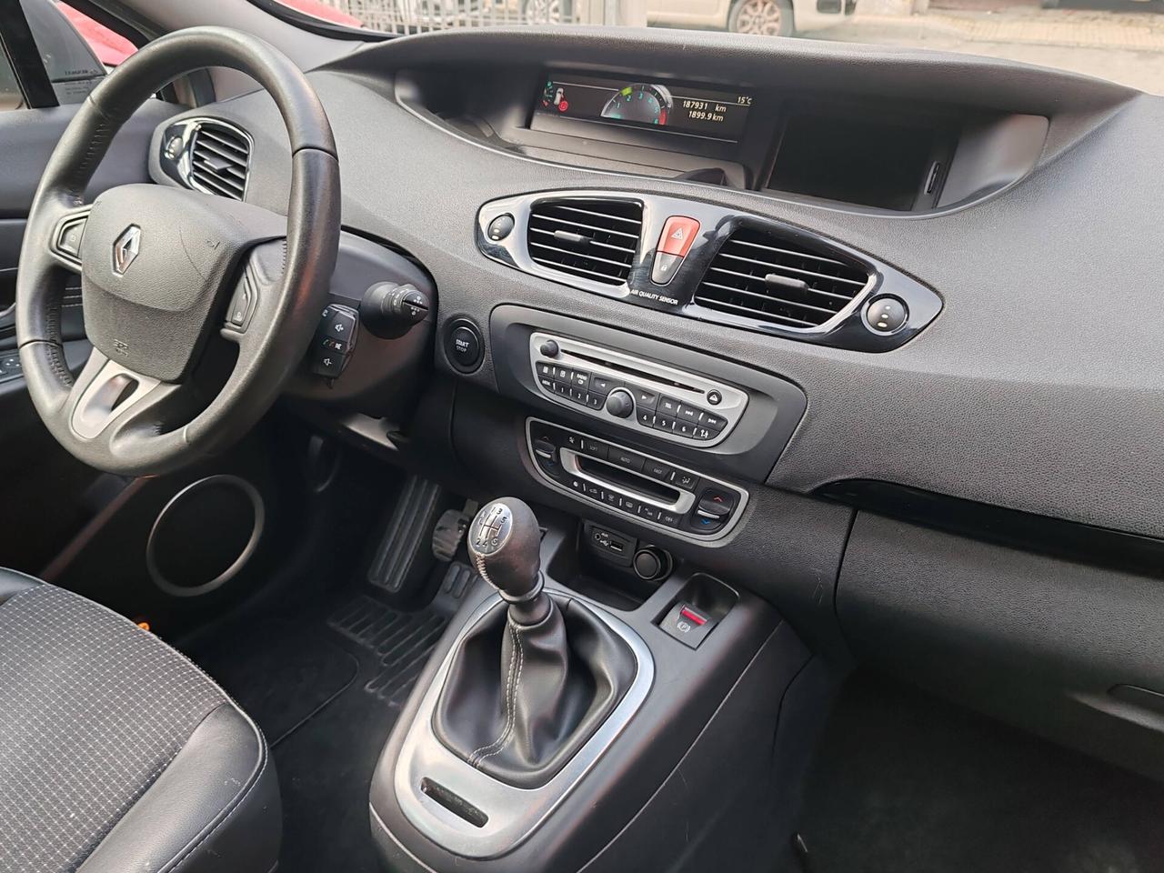 Renault Scenic Scénic X-Mod 1.5 dCi 110CV