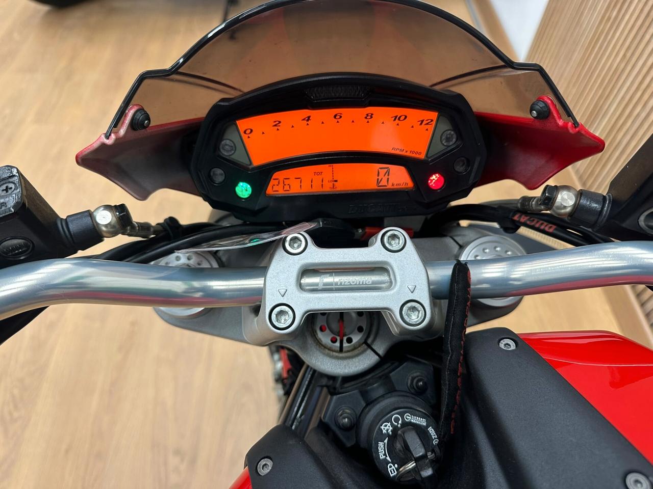 DUCATI MONSTER 696 SCARICO TERMIGNONI DA 99€ AL MESE