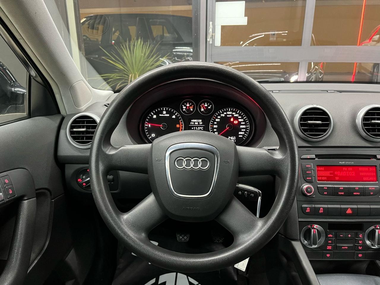 Audi A3 SPB 1.6 TDI 105 CV CR Attraction