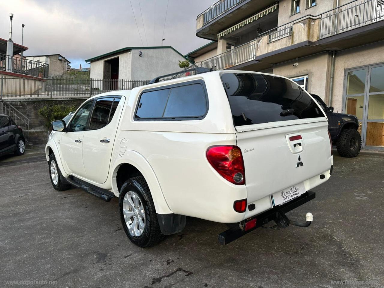 MITSUBISHI L200 2.5 DI-D/178CV DC Intense Plus