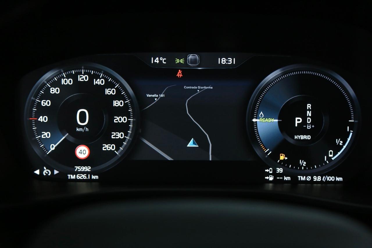 Volvo XC40 T5 Recharge Plug-in Hybrid Inscription Expression auto