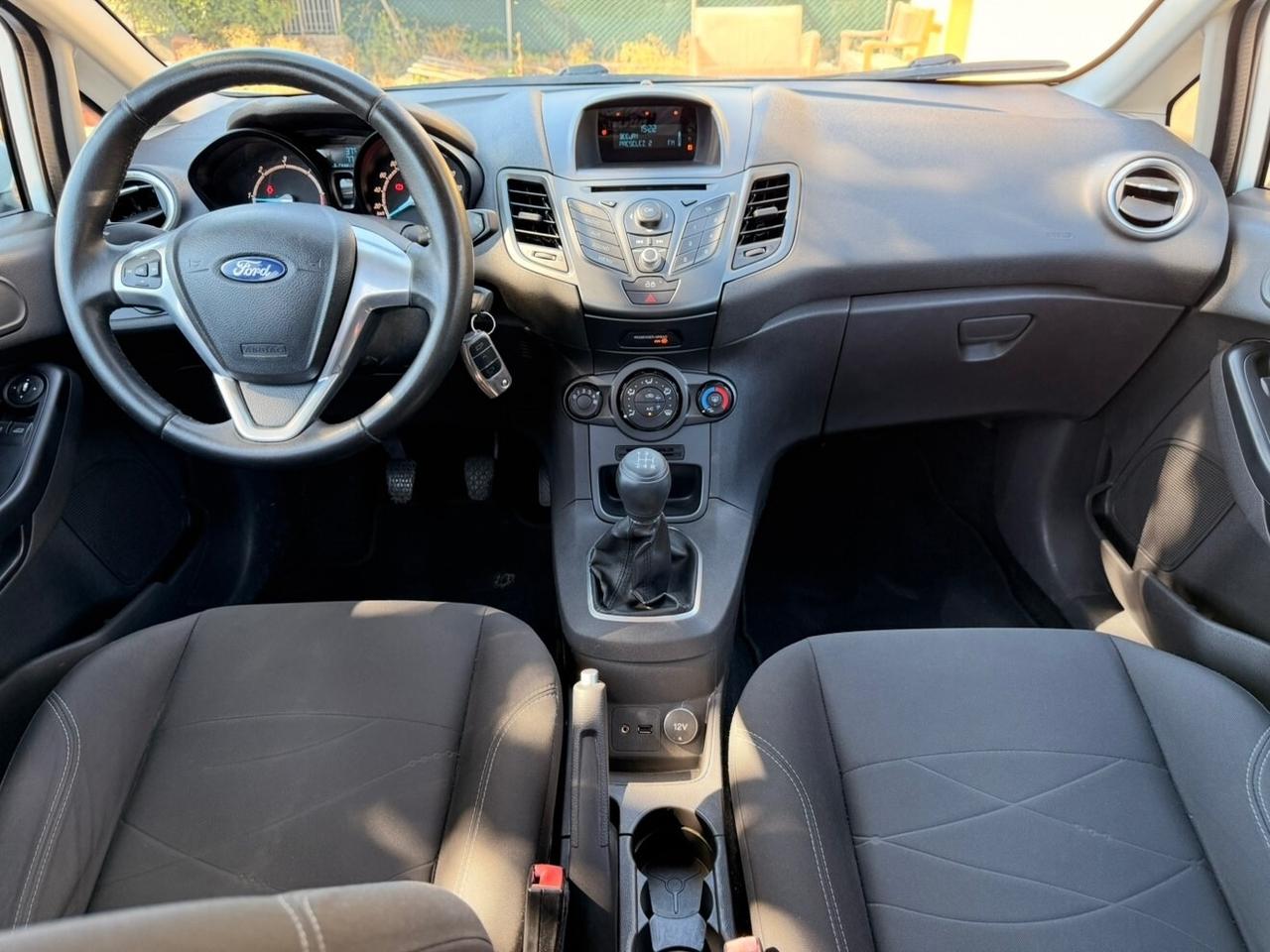 Ford Fiesta 1.5 TDCi 75CV 5 porte Titanium