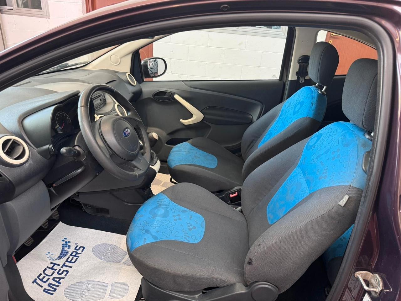 Ford Ka 1.2 8V 69 CV INDIVIDUAL NEOPAT