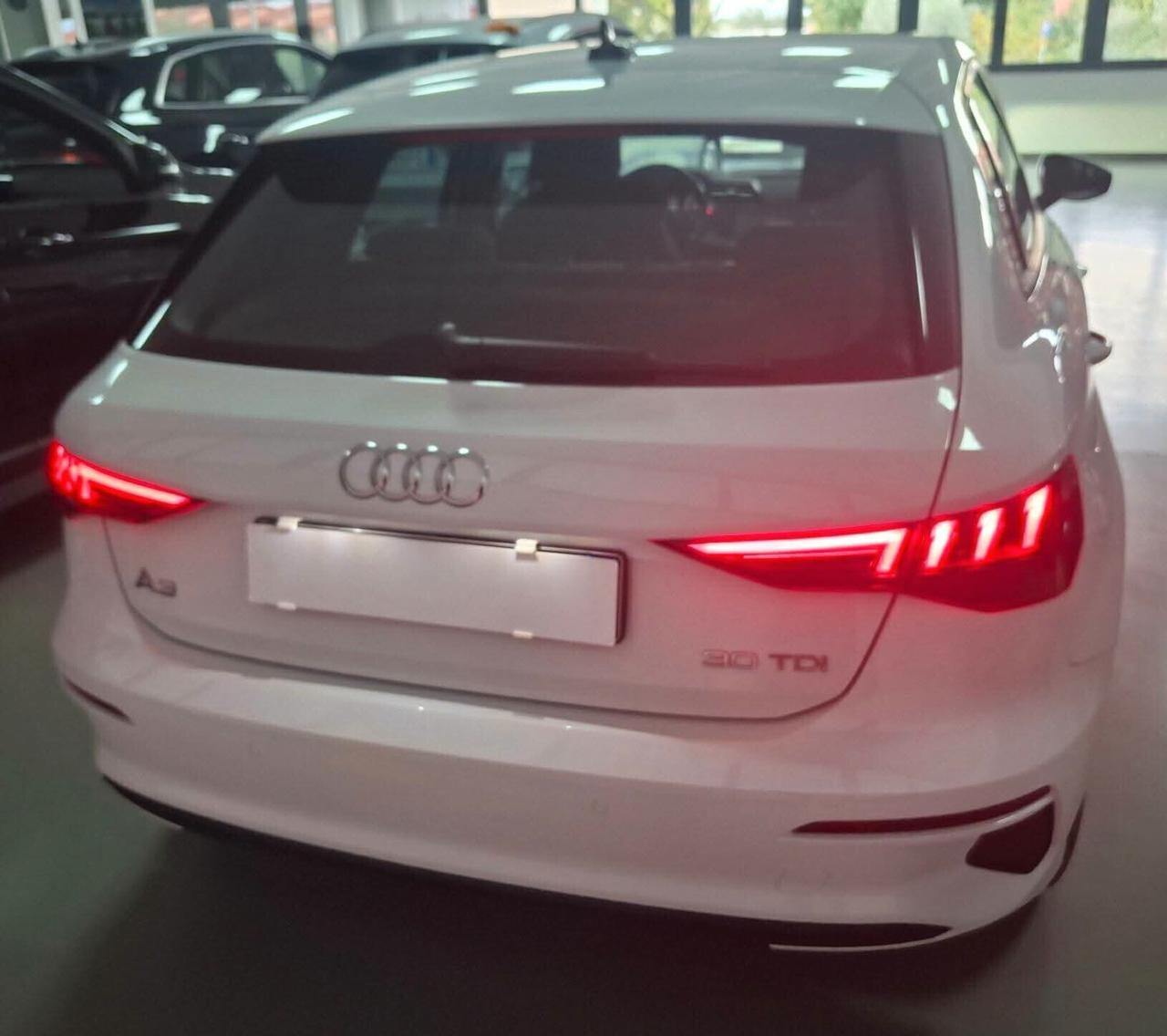 Audi A3 SPB 30 TDI automatica fari full led