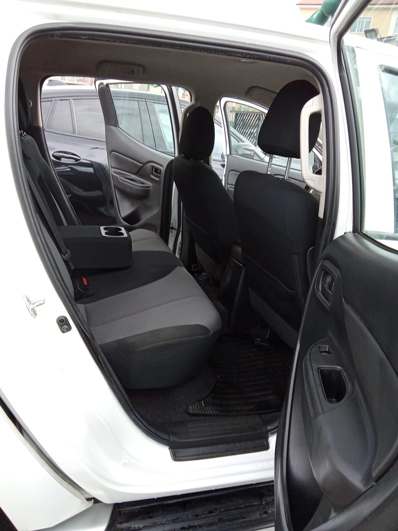 Mitsubishi L200 2.3 D Double Cab 4x4 Super Select Diamond