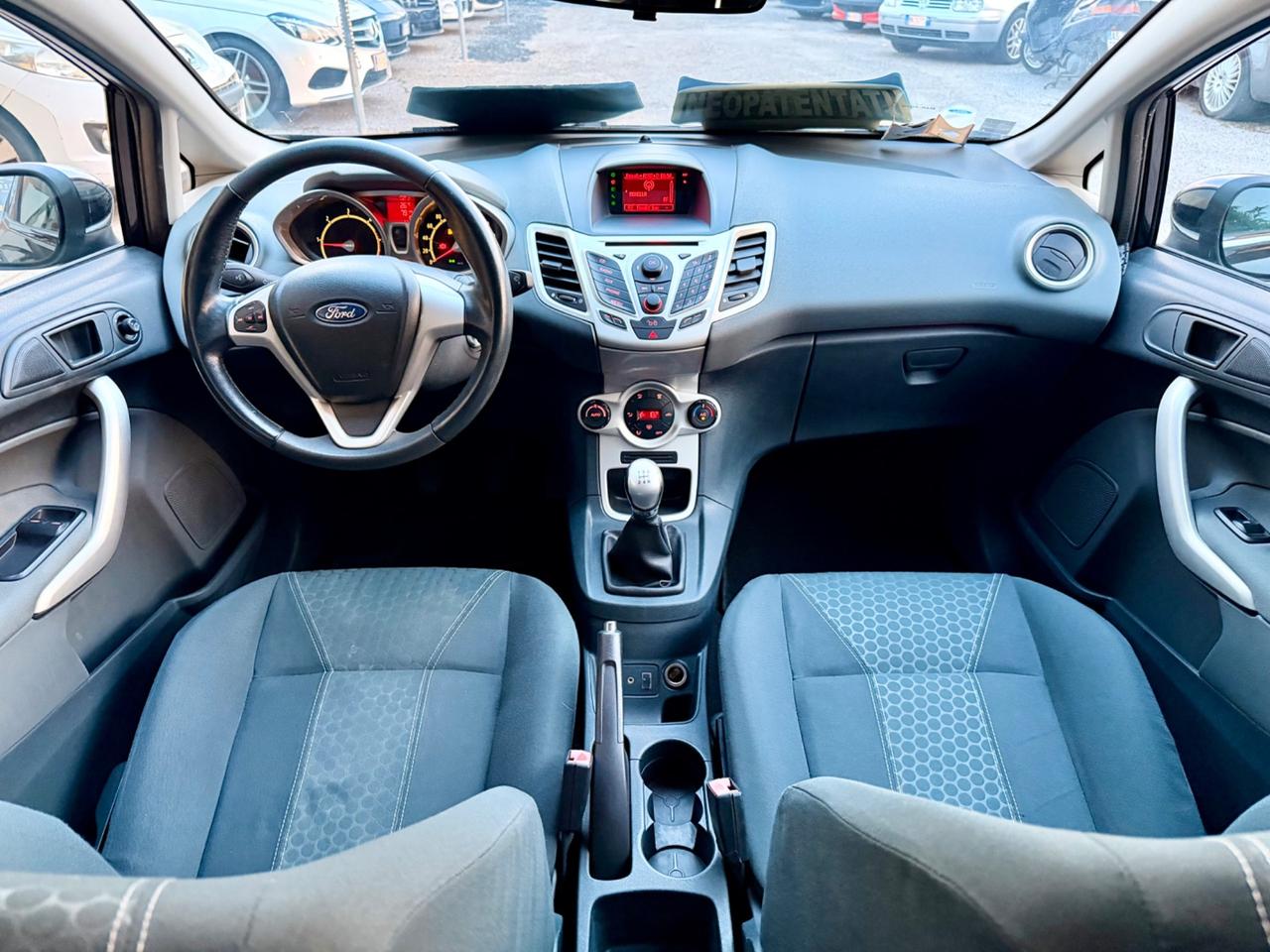 Ford Fiesta 1.4tdci 50kw Titanium OK NEOPATENTATI
