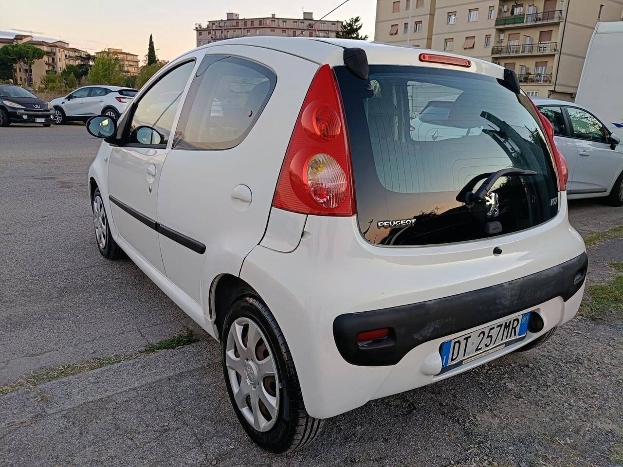 Peugeot 107 1.0 benzina