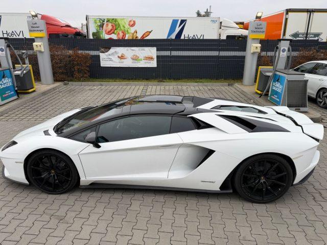 LAMBORGHINI Aventador S 6.5 Roadster