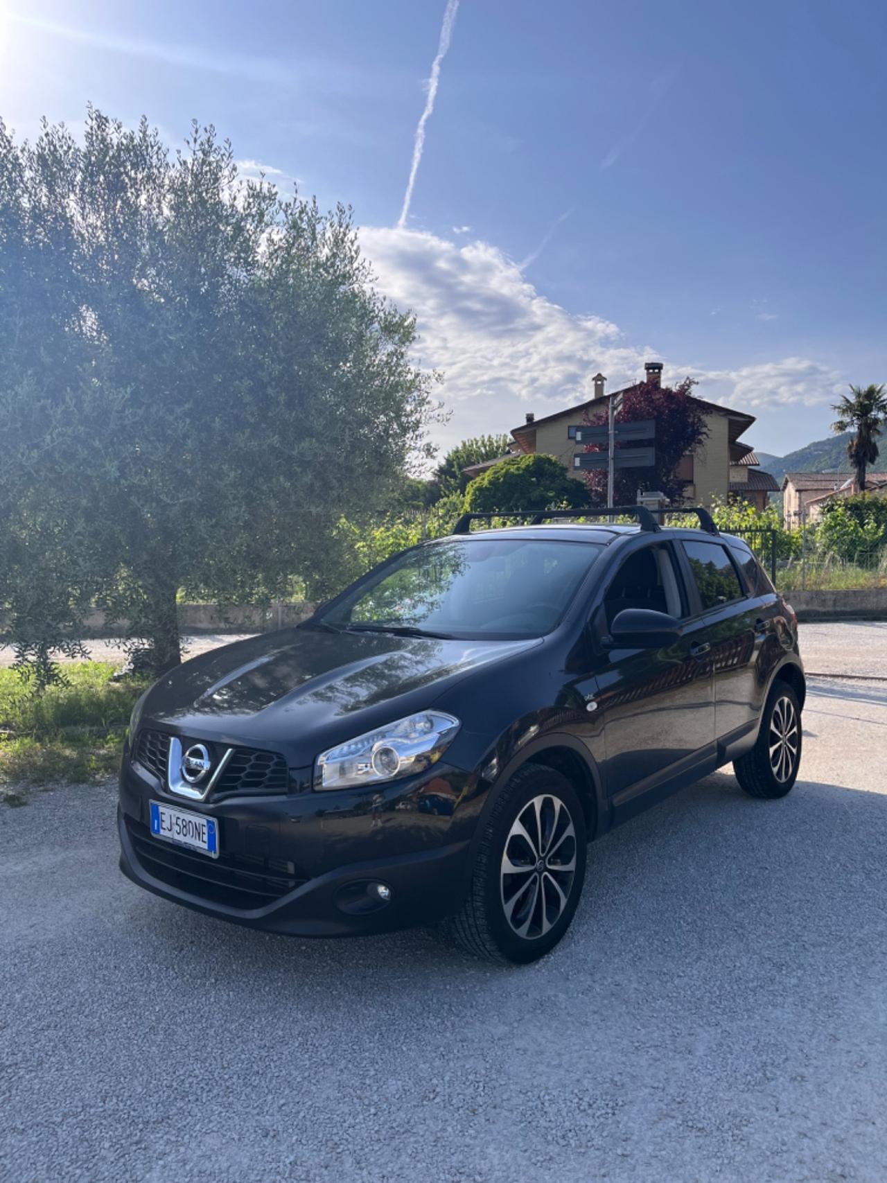 Nissan Qashqai 2.0 dCi Tekna 2012