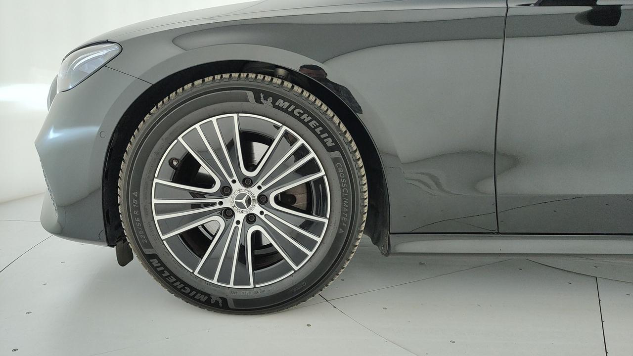 Mercedes-Benz E SW 200 d Advanced auto