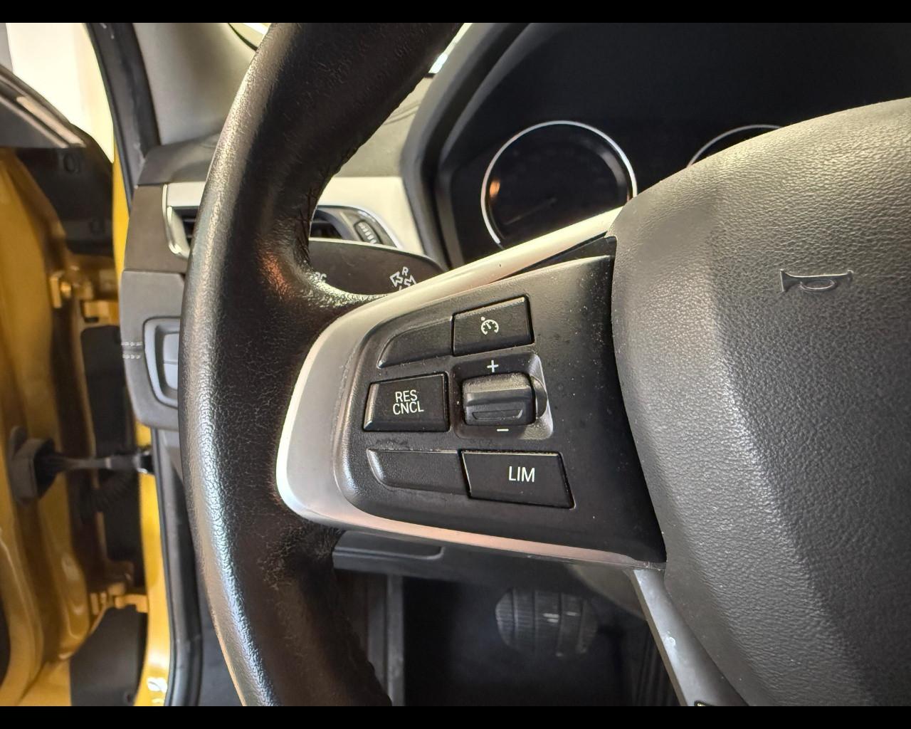 BMW X2 (F39) - X2 sDrive18d Business-X