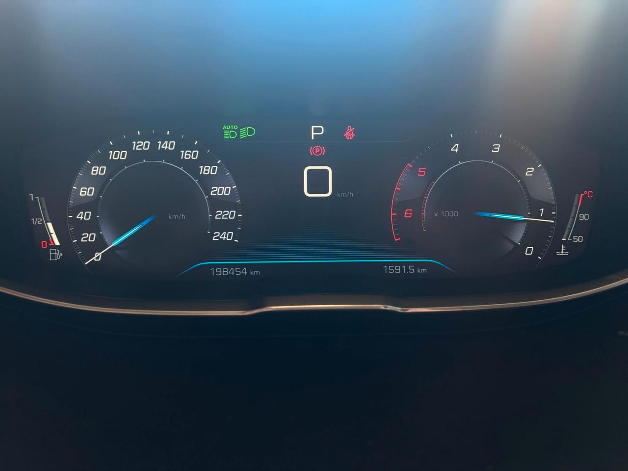PEUGOET 3008 1.6 HDI 120 CV AUTOMATICA GT LINE TETTO PANORAMICO