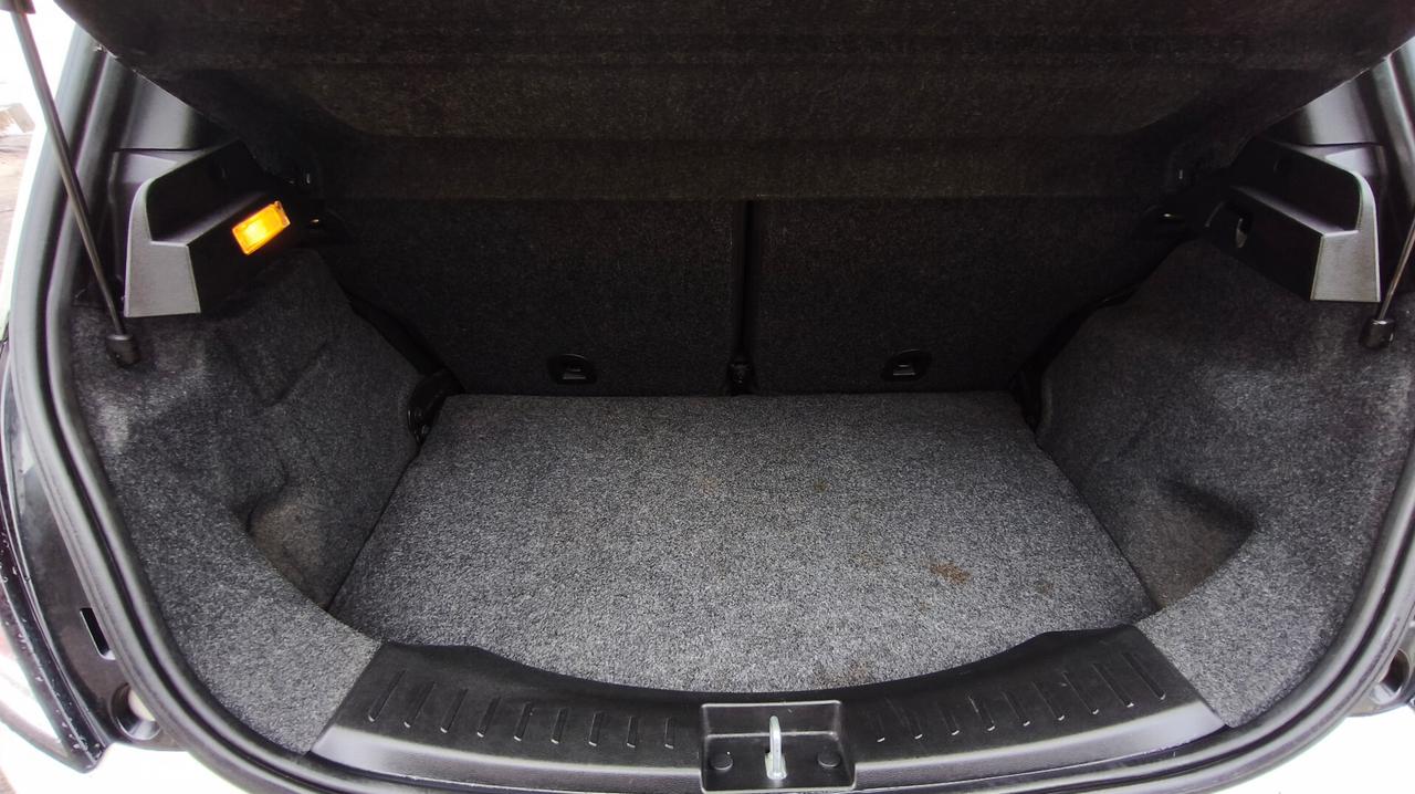 Lancia Ypsilon 0.9 TwinAir 85 CV 5 porte Metano Ecochic Gold