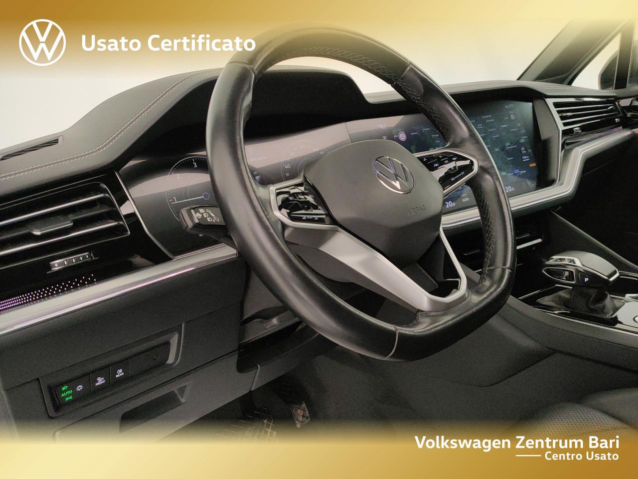 Volkswagen Touareg 3.0 v6 tdi elegance r-line exterior pack 231cv tiptronic