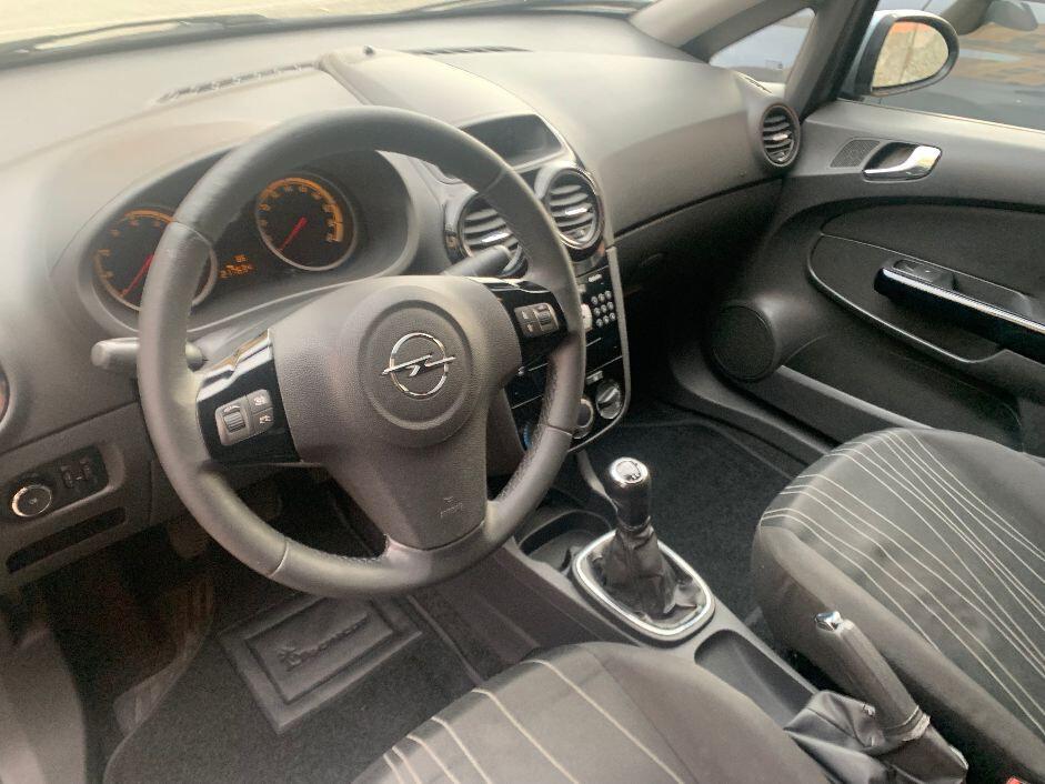 Opel Corsa 1.2 5 porte Cosmo- IMPIANTO GPL