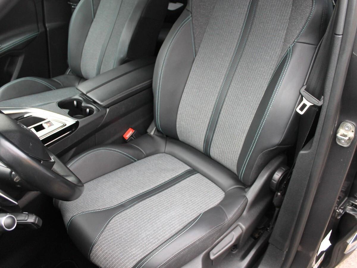 Peugeot 5008 BlueHDi 130 S&S EAT8 Allure Pack 7p Cam UNIPRO IVA DEDUCIBILE