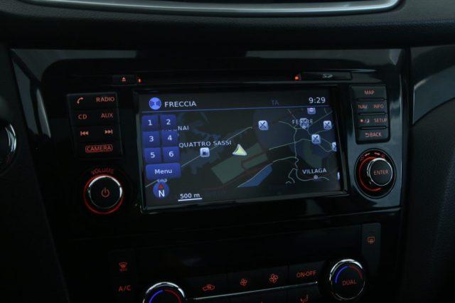 NISSAN Qashqai 1.6 dCi 4WD N-Connecta Tetto/Camera 360°/LED