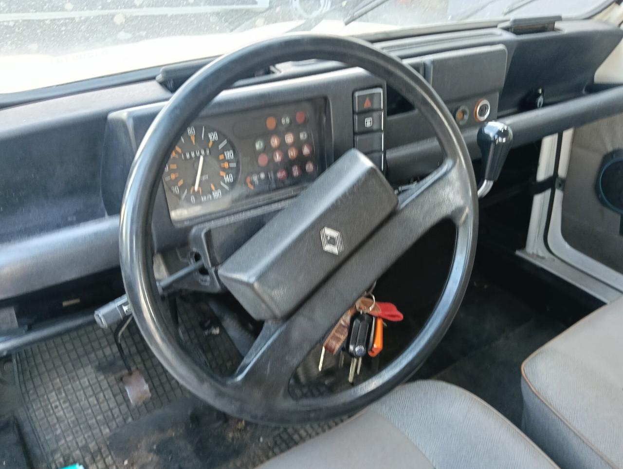 Renault R 4 950