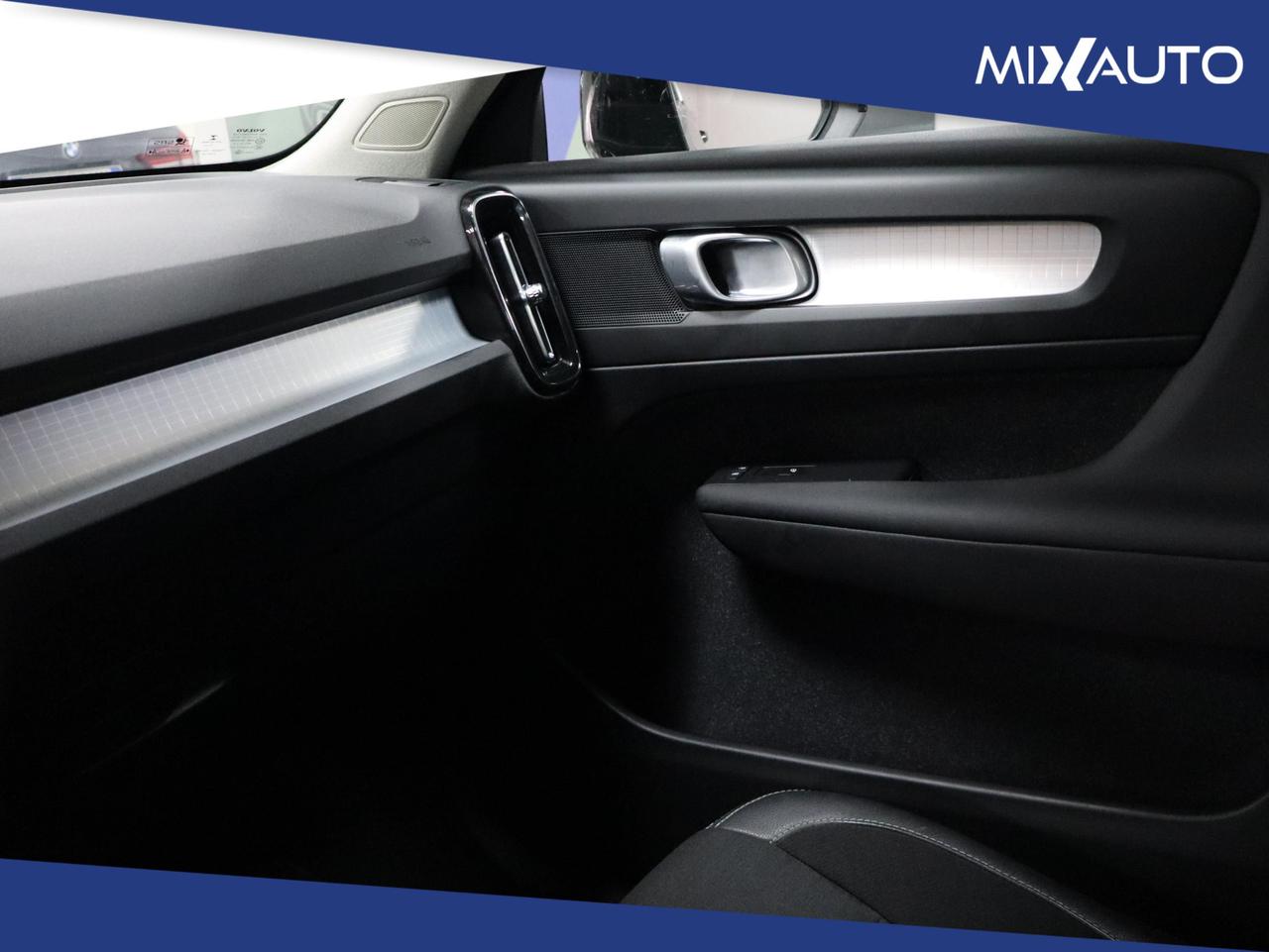 Volvo XC40 2.0 D4 Business Plus AWD Geartronic