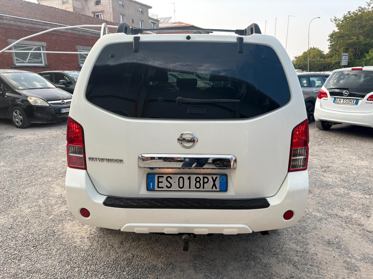 Nissan Pathfinder 2.5 dCi - 7 posti -Gancio