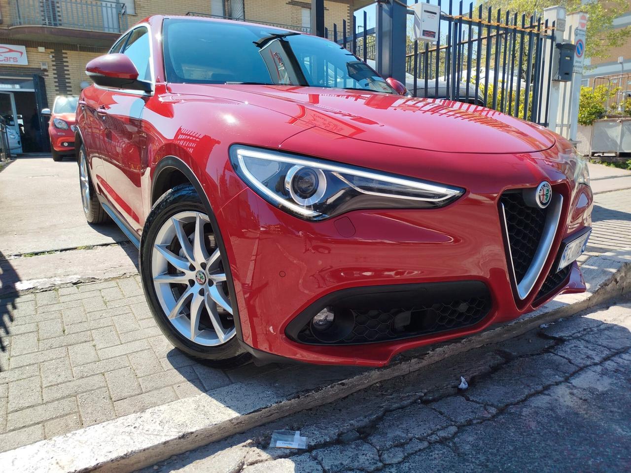 Stelvio 2.2 -180cv AT8 UNIPRO-CRONO TAGLIANDI- DISTRIBUZIONE FATTA-GARANZIA 12 MESI
