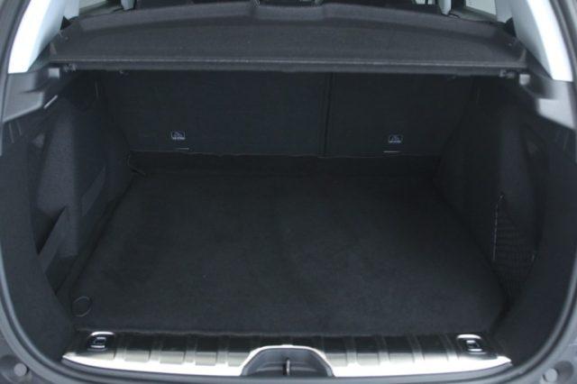 PEUGEOT 2008 BlueHDi 100 Allure Retrocamera