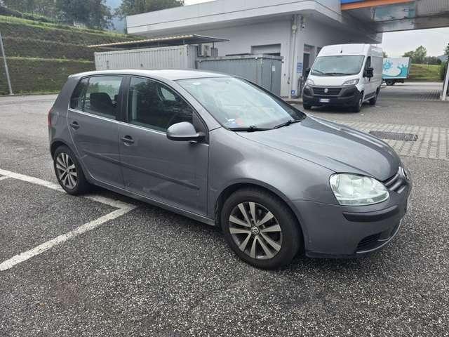 Volkswagen Golf 5p 1.9 tdi. GARANZIA UN ANNO CINGHIA CAMBIATA