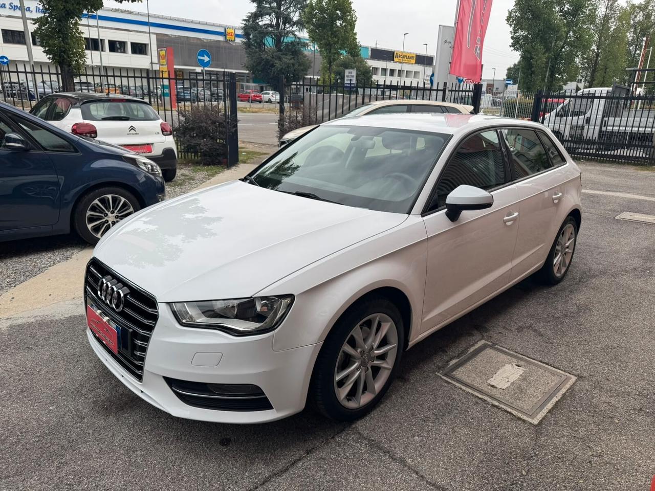Audi A3 Sportback 1.6 tdi Business 110cv E6
