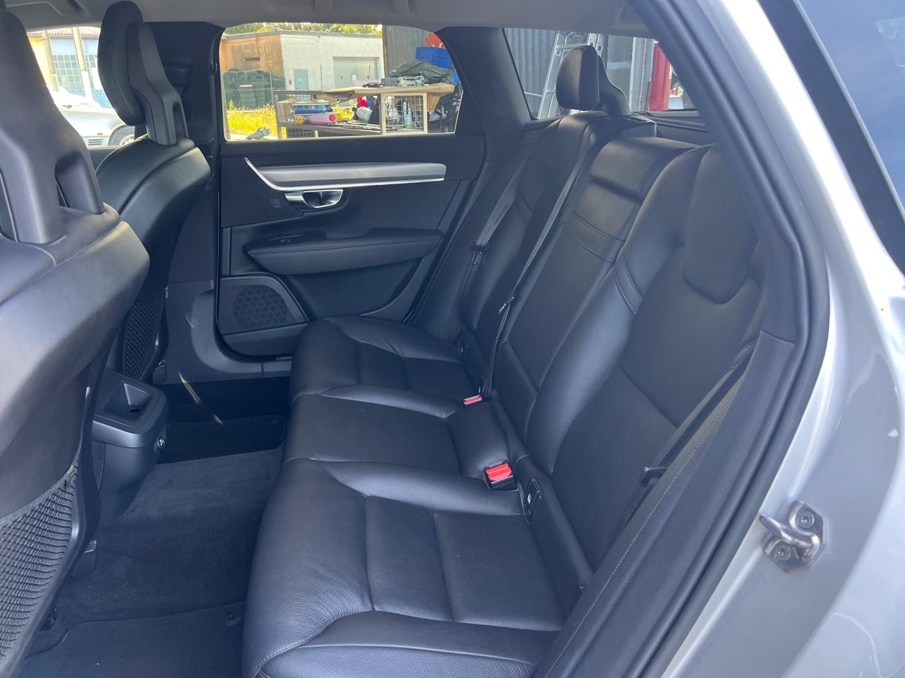 Volvo V90 D3 Momentum FINANZIABILE