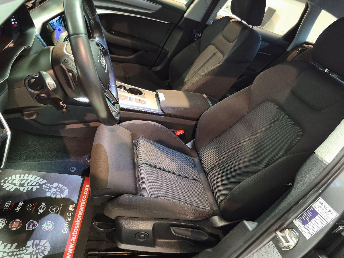 AUDI A6 Avant 40 2.0 TDI 204CV 2021 Cokpit/Matrix
