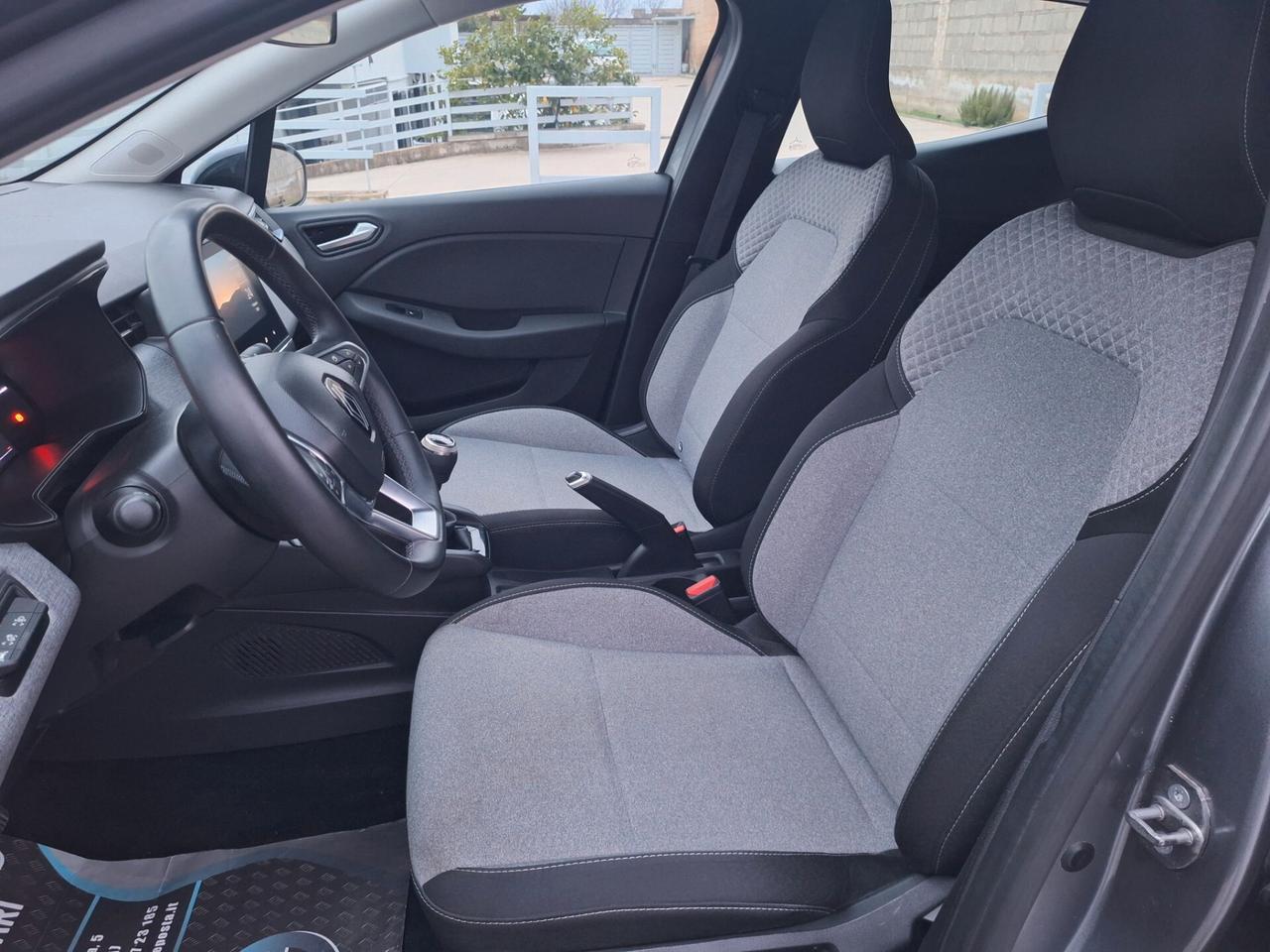 Renault Clio EVOLUTION 1.0 TCe 90cv NAV - 2024