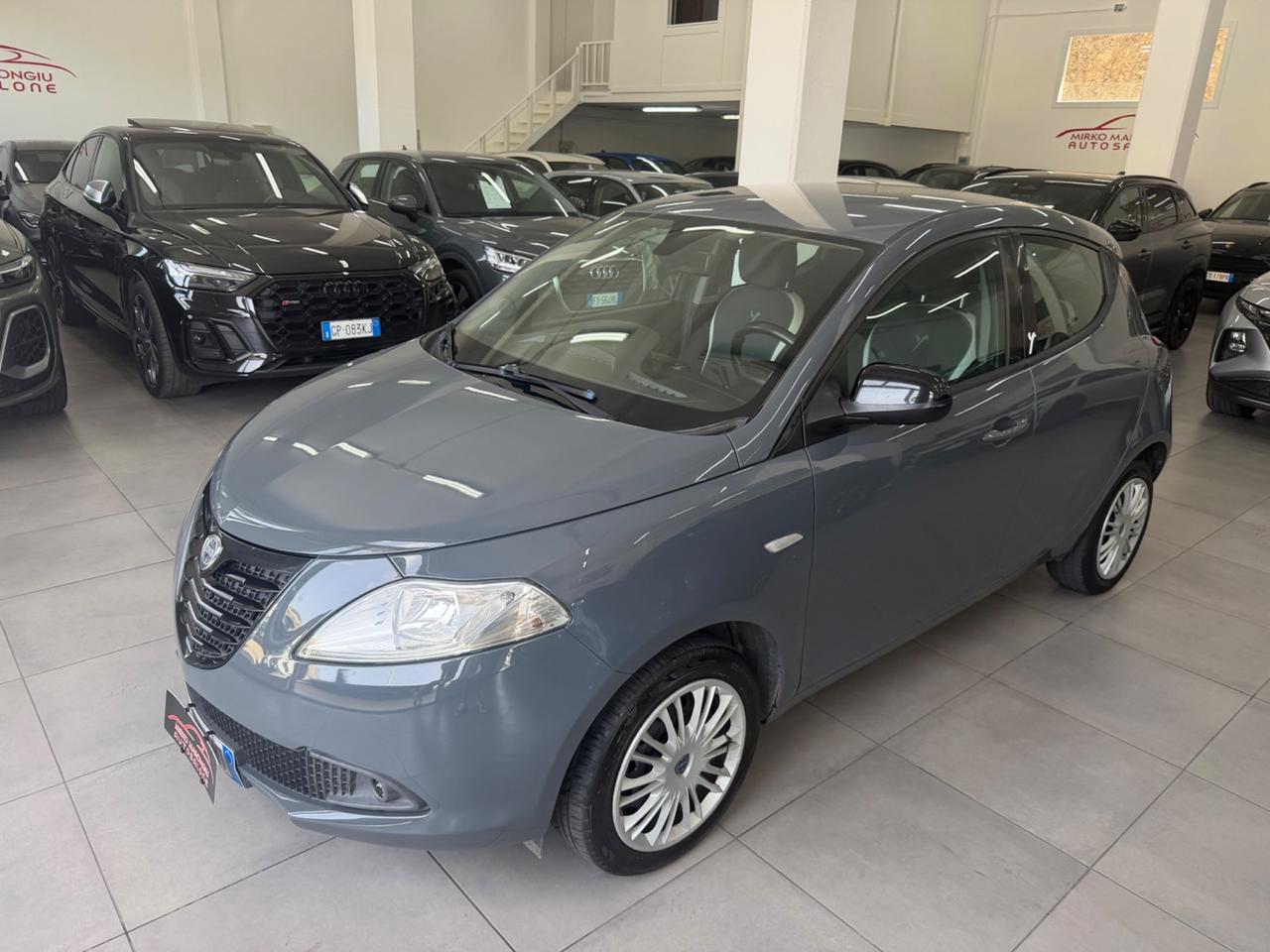 Lancia Ypsilon 1.3 MJT 95 CV 5 p. Platinum FINANZIABILE