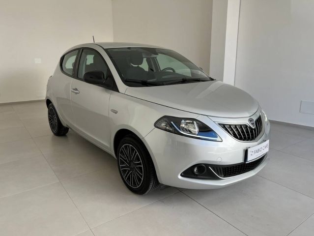 Lancia Ypsilon III 1.0 firefly hybrid Gold s&amp;s 70cv