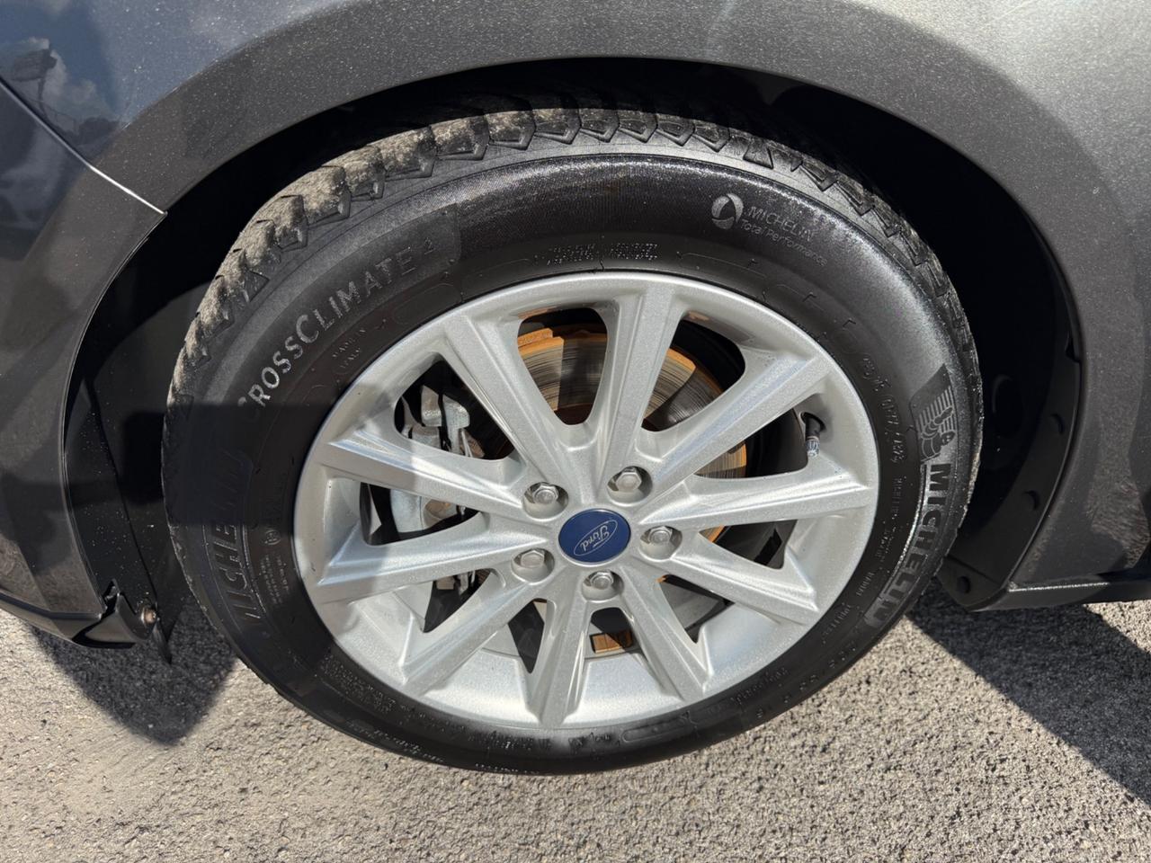 Ford Focus 1.5 TDCi 120 CV S&S Powershift SW Titanium
