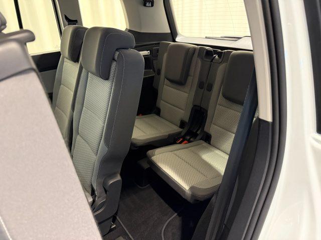 VOLKSWAGEN Touran 1.5 TSI Business Navi 7P DAB+ ACC App Connect