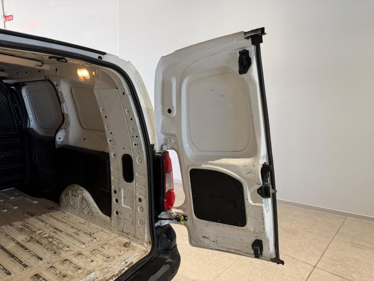 Peugeot Partner BlueHDi 100 ETG6 S&S L1 Furgone Premium