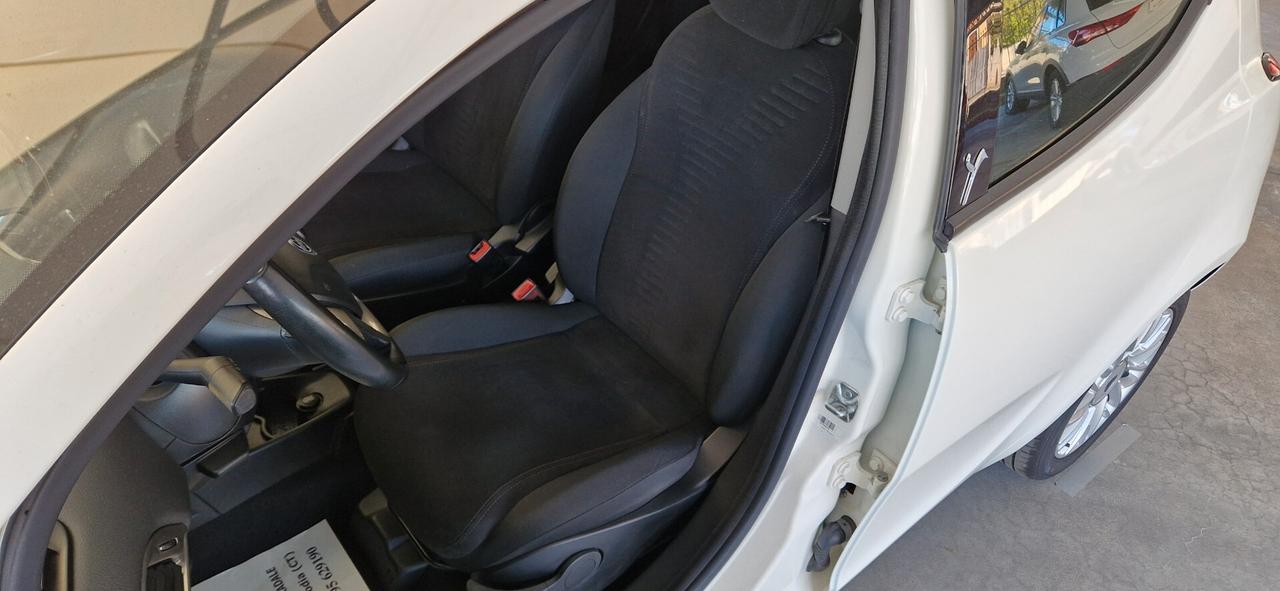 Lancia Ypsilon 1.3 Mjt 95cv 5 porte Platinum
