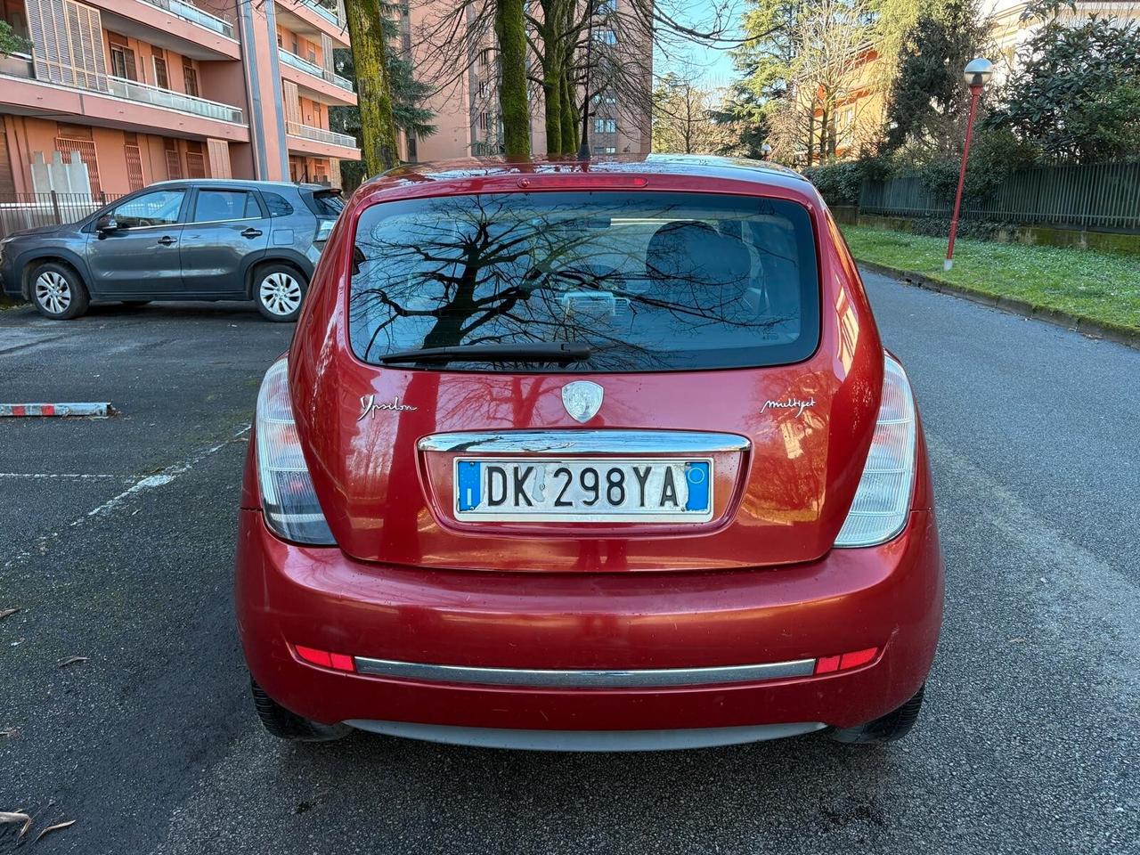 Lancia Ypsilon 1.3 MJT 75 CV Argento disel