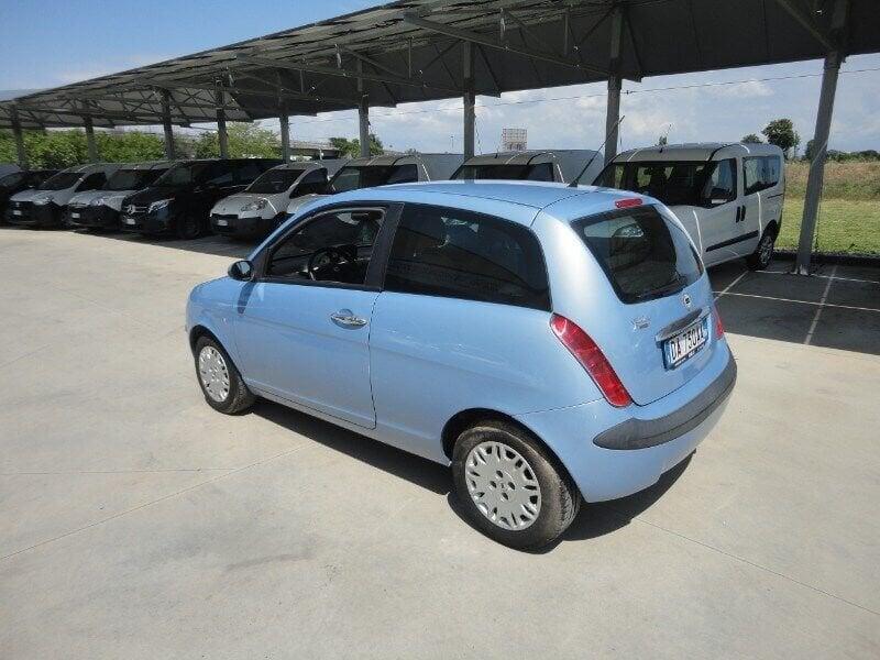 Lancia Ypsilon 1.2 Oro