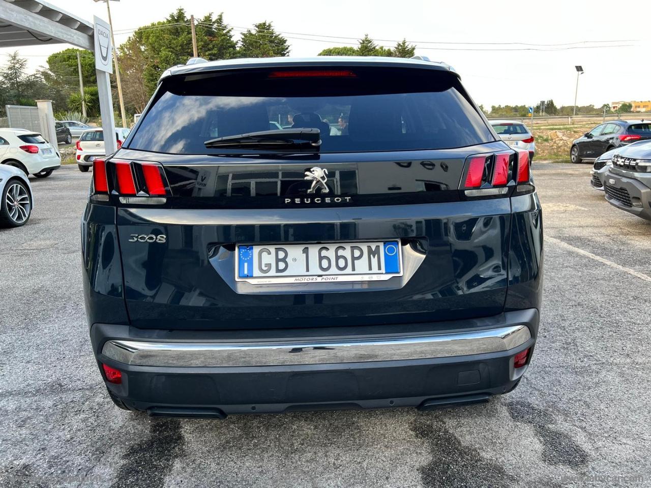 PEUGEOT 3008 BlueHDi 130 S&S EAT8 Allure