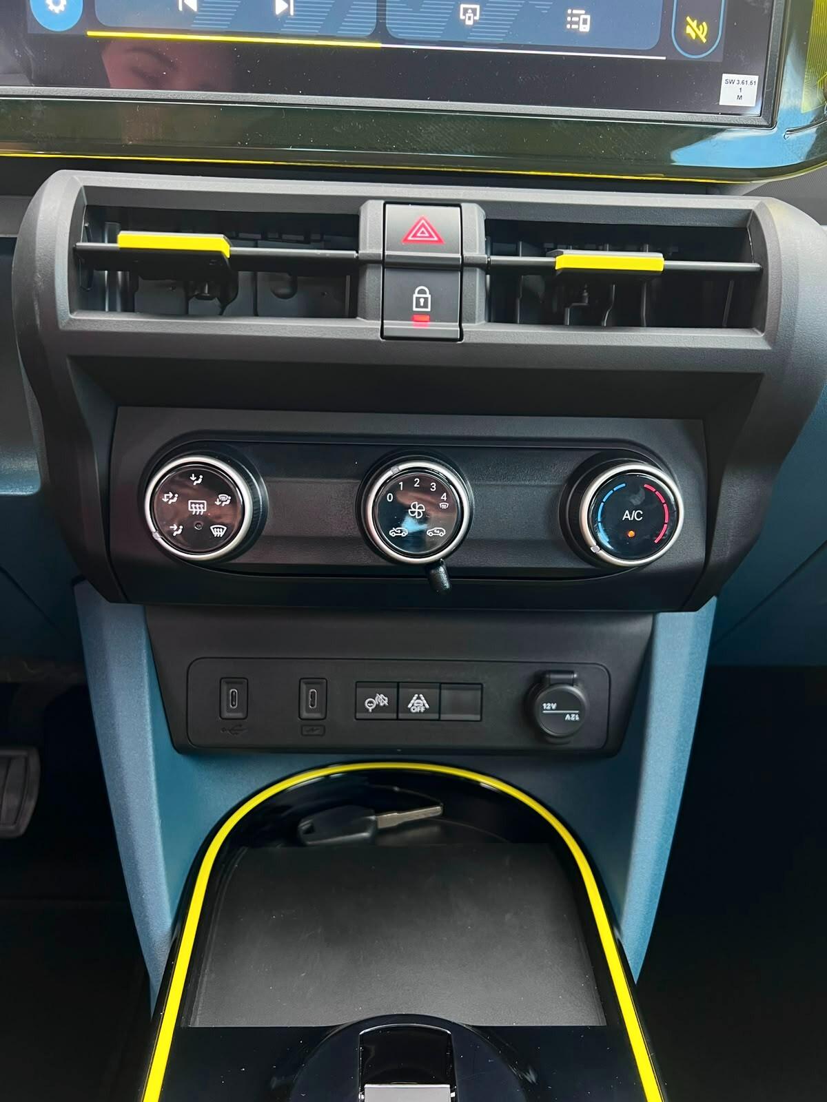 Fiat Grande Panda 1.2 Hybrid 101 CV S&S Business