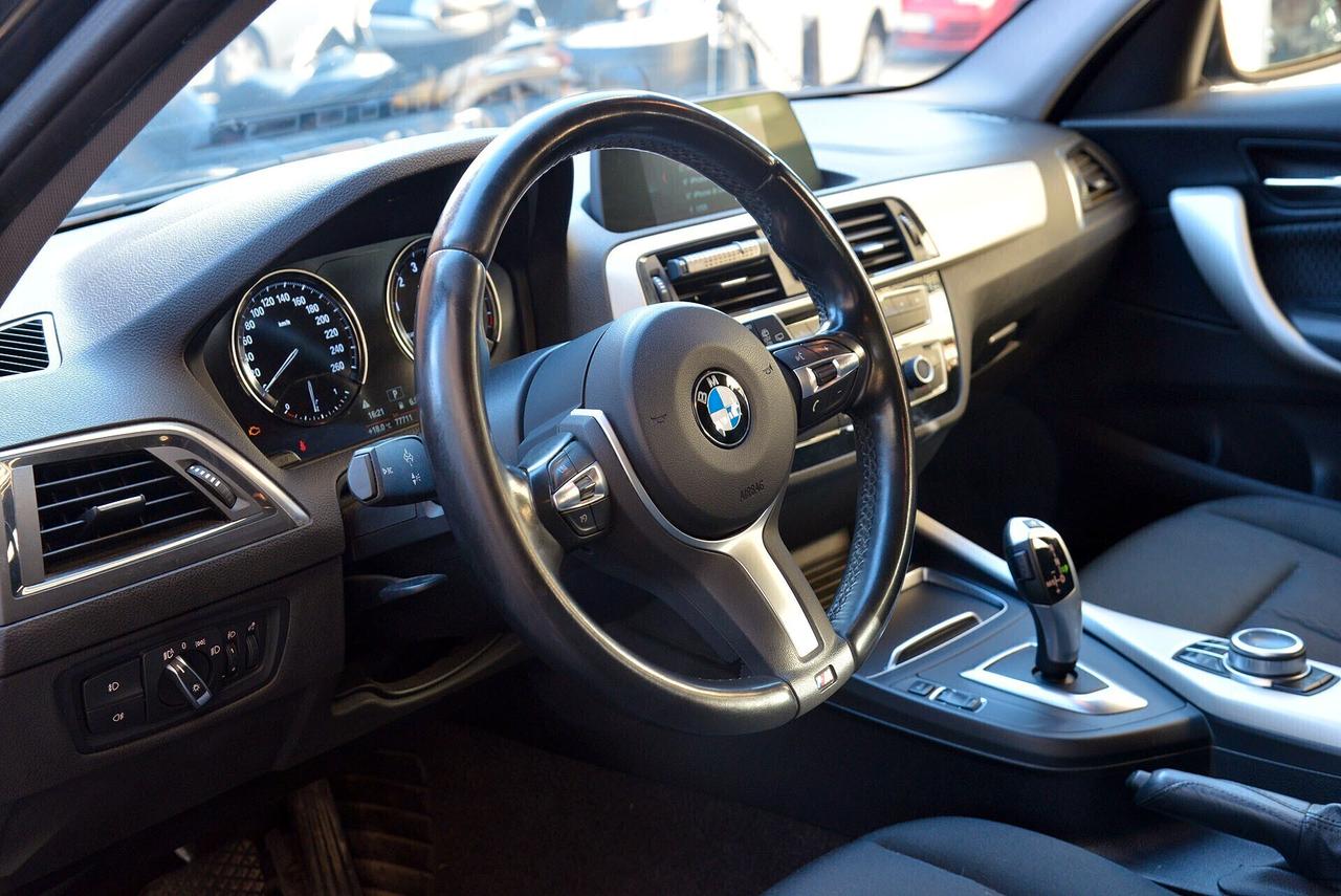 Bmw 118 i 5p. Advantage Steptronic Traz. Posteriore