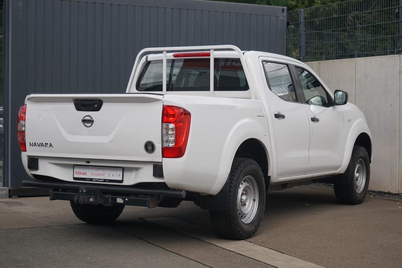 Nissan Navara 2.3 dCi 4WD Double Cab Manuale
