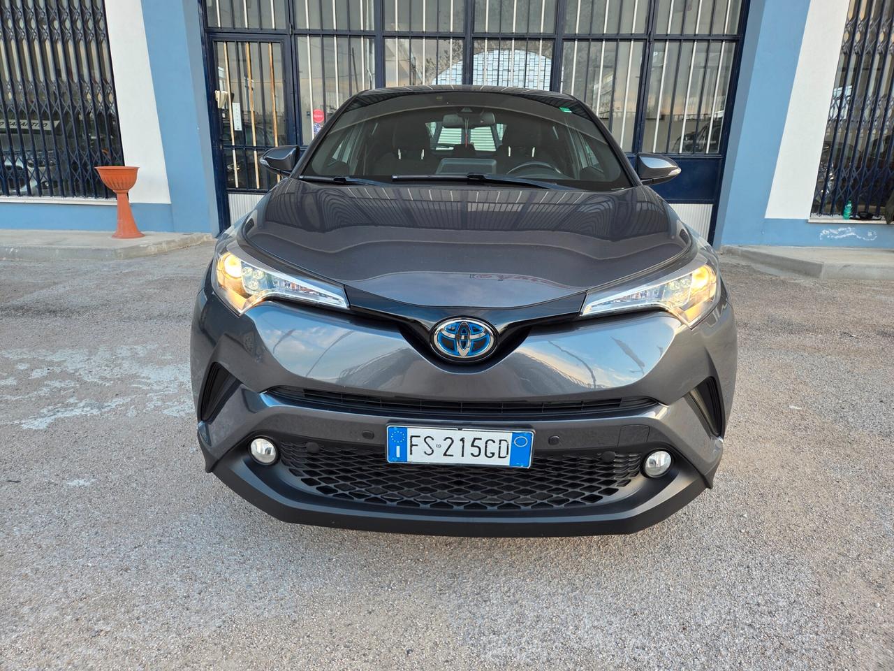 Toyota C-HR 1.8 Hybrid E-CVT Active