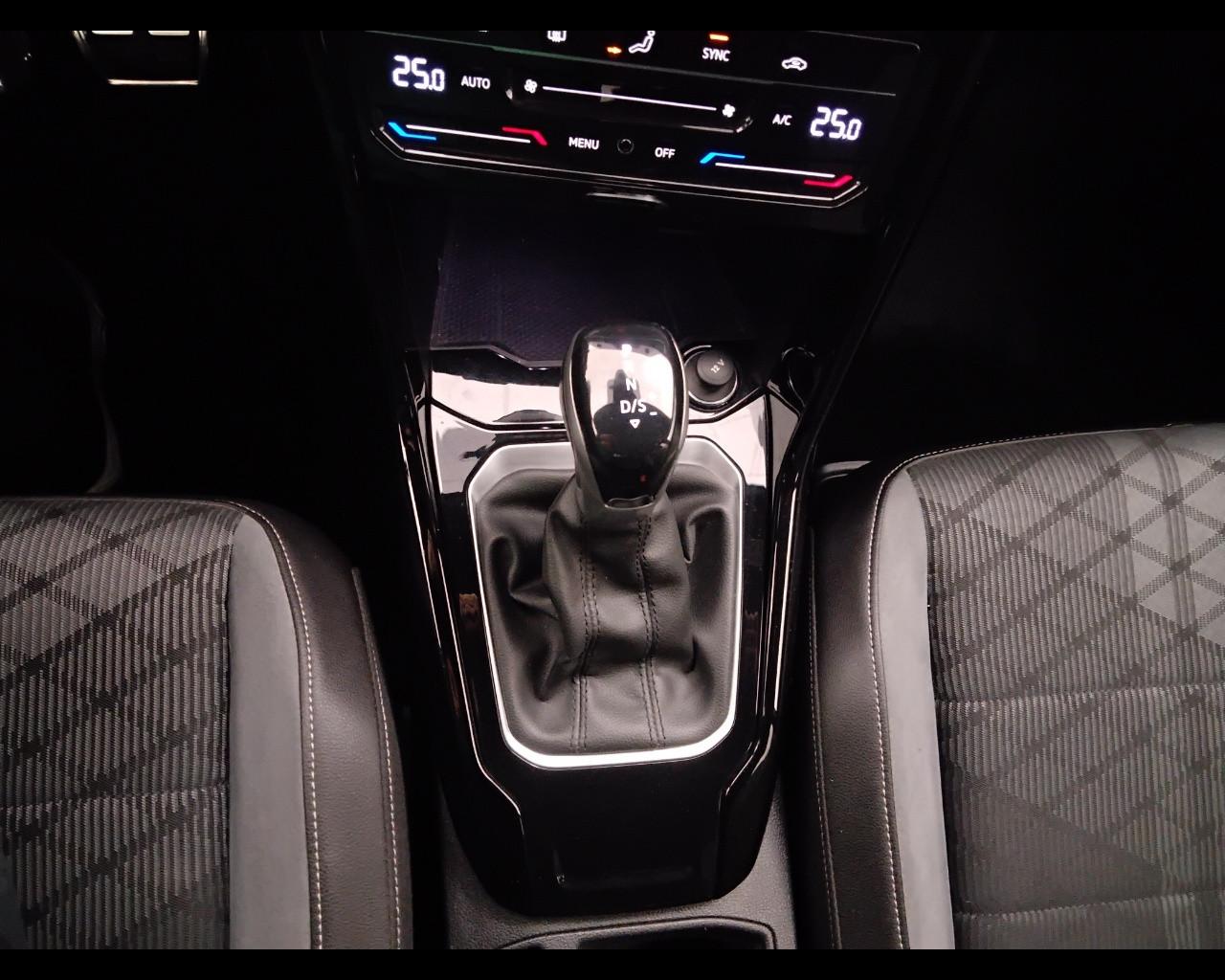 VOLKSWAGEN T-Roc I 2022 - T-Roc 1.5 tsi R-Line dsg