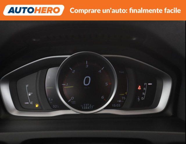 VOLVO V60 Cross Country D3 Momentum