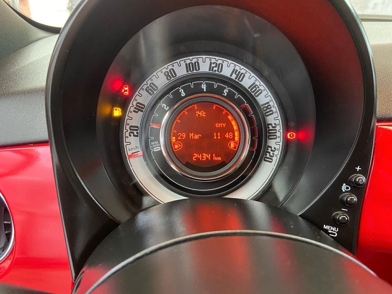 Fiat 500 1.0 Hybrid Red