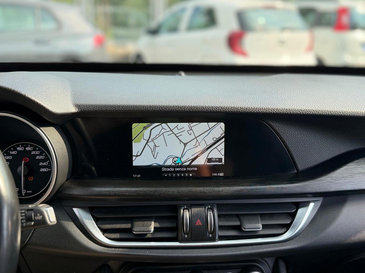 Alfa Romeo Stelvio 2.2 Turbodiesel 180 CV AT8 Q4 Business