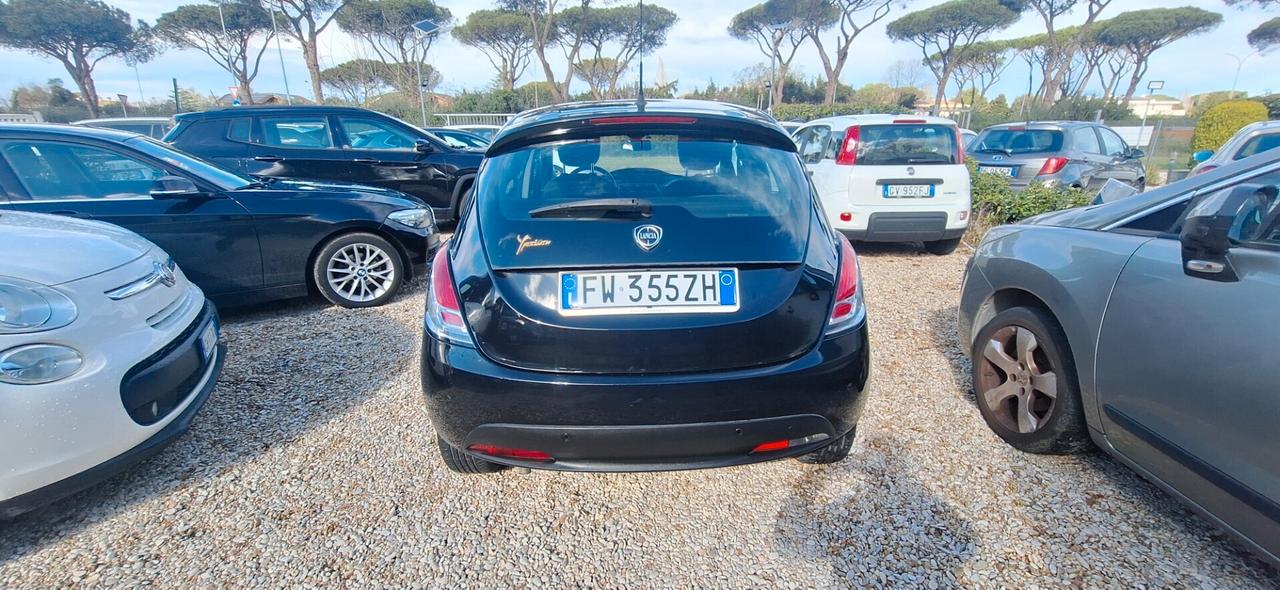 Lancia Ypsilon 1.2 69 CV 5 porte GPL Ecochic Elefantino Blu